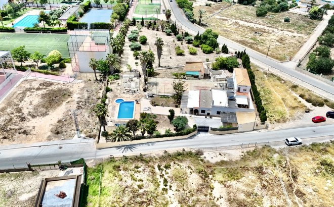 Resale - Villa -
Los Montesinos - Costa Blanca