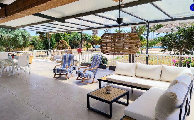 Resale - Villa -
Los Montesinos - Costa Blanca