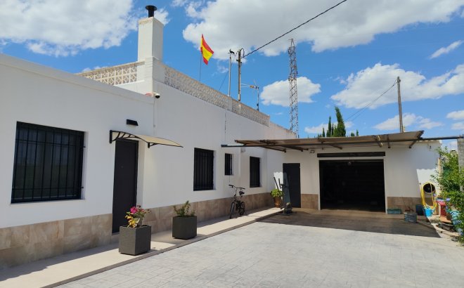Resale - Villa -
Los Montesinos - Costa Blanca
