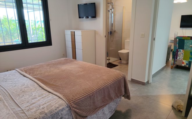 Resale - Villa -
Los Montesinos - Costa Blanca