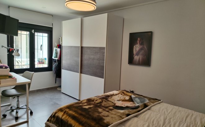 Resale - Villa -
Los Montesinos - Costa Blanca