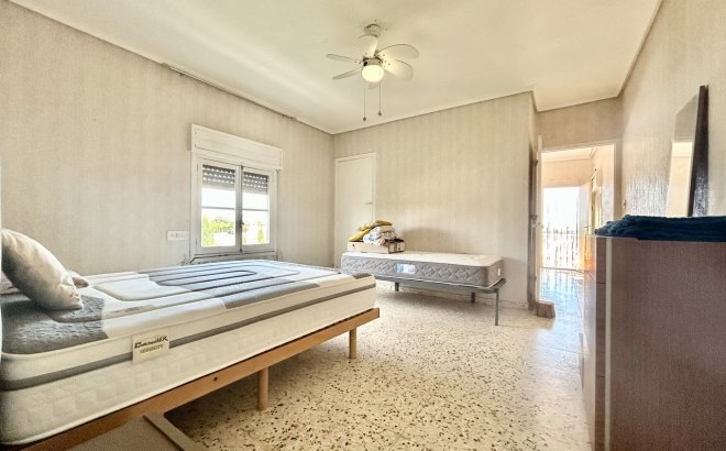 Resale - Villa -
Los Montesinos - Costa Blanca