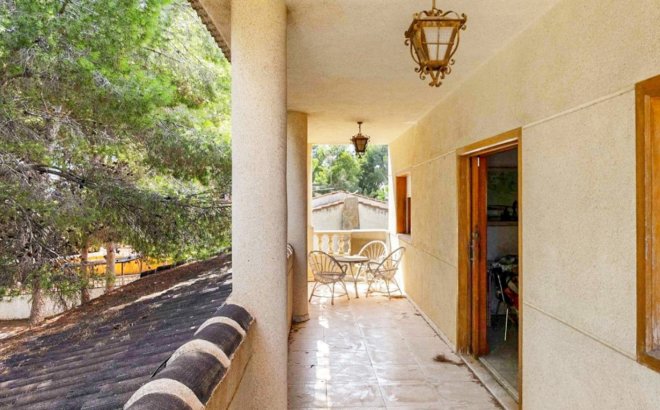 Resale - Villa -
Torrevieja - Costa Blanca