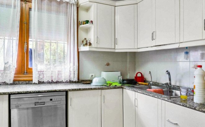 Resale - Villa -
Torrevieja - Costa Blanca