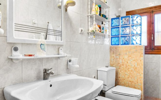 Resale - Villa -
Torrevieja - Costa Blanca