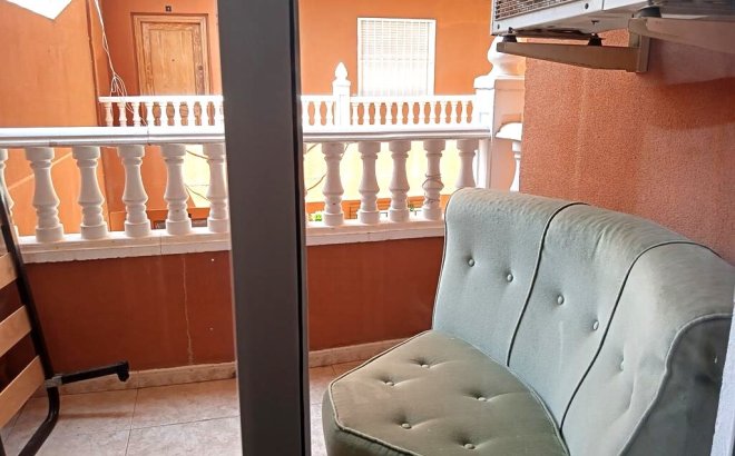 Revente - Appartement -
Torrevieja - El Molino