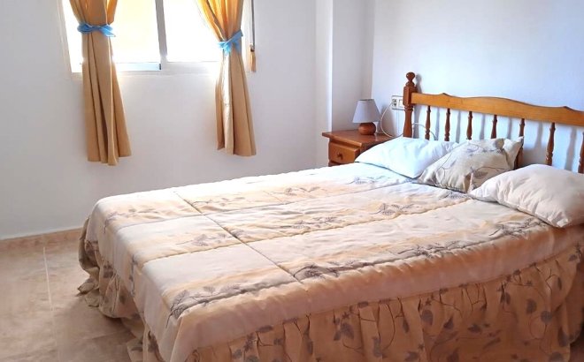 Revente - Appartement -
Torrevieja - El Molino
