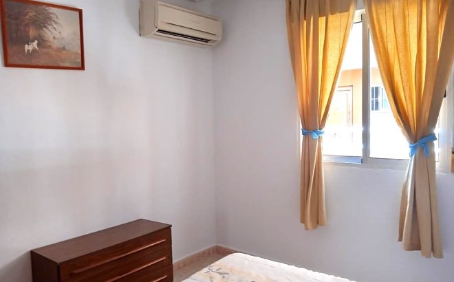 Revente - Appartement -
Torrevieja - El Molino