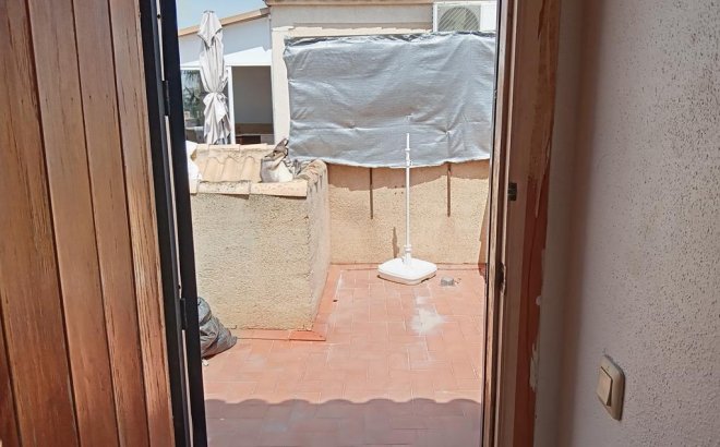 Resale - Dúplex -
Torrevieja - Carrefour