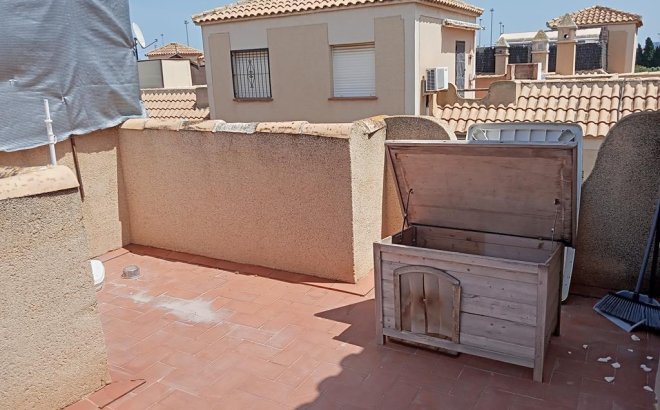 Resale - Dúplex -
Torrevieja - Carrefour