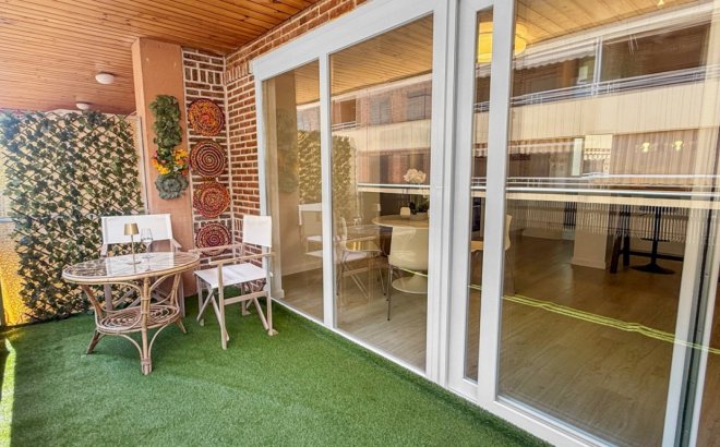 Resale - Apartment -
Torrevieja - Costa Blanca