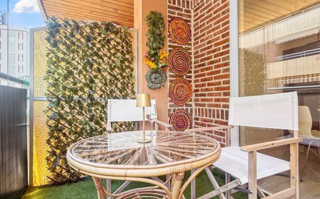 Resale - Apartment -
Torrevieja - Costa Blanca