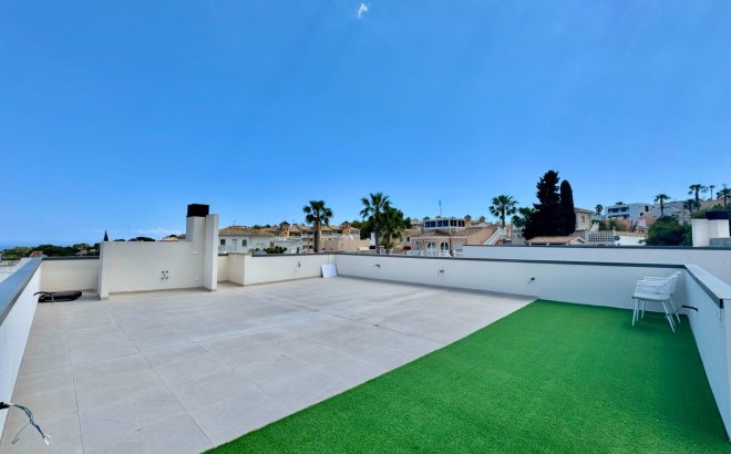 Resale - Villa -
San Miguel de Salinas - Blue Lagoon - Galán