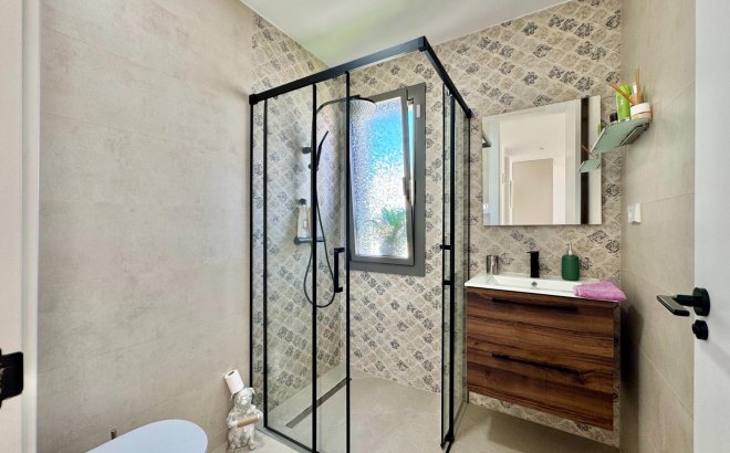 Resale - Villa -
San Miguel de Salinas - Blue Lagoon - Galán