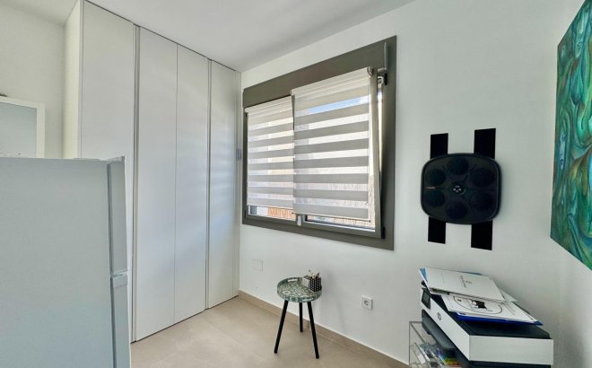 Resale - Villa -
San Miguel de Salinas - Blue Lagoon - Galán