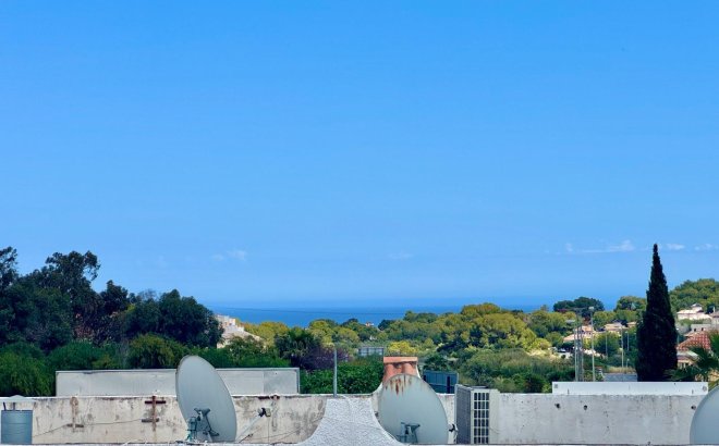 Resale - Villa -
San Miguel de Salinas - Blue Lagoon - Galán