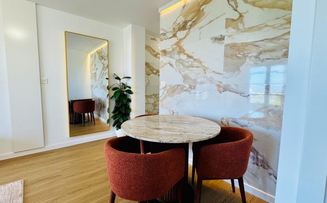 Resale - Penthouse -
Torrevieja - Punta Prima