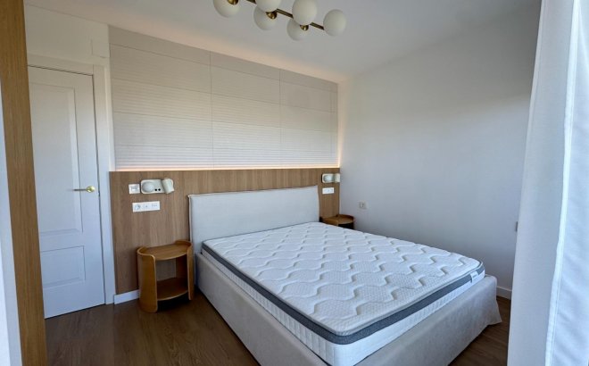 Resale - Penthouse -
Torrevieja - Punta Prima