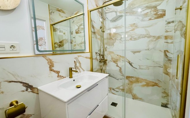 Resale - Penthouse -
Torrevieja - Punta Prima