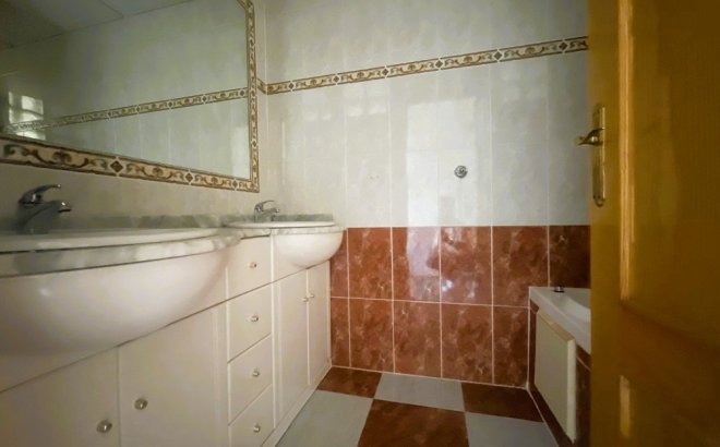 Resale - Town House -
Orihuela Costa - Costa Blanca