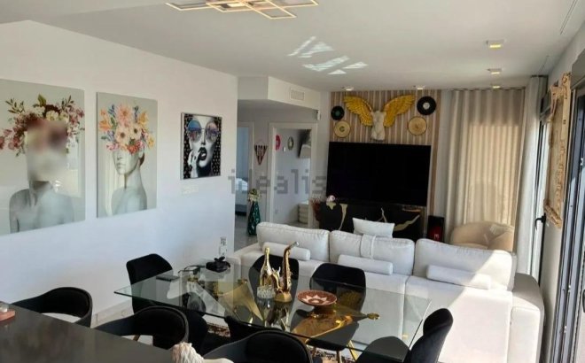 Resale - Penthouse -
Orihuela Costa - Los Almendros-la Florida