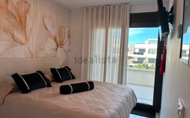 Resale - Penthouse -
Orihuela Costa - Los Almendros-la Florida
