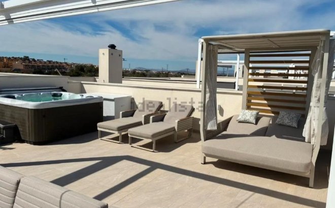 Resale - Penthouse -
Orihuela Costa - Los Almendros-la Florida