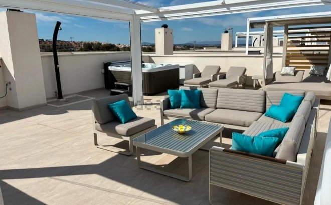 Resale - Penthouse -
Orihuela Costa - Los Almendros-la Florida