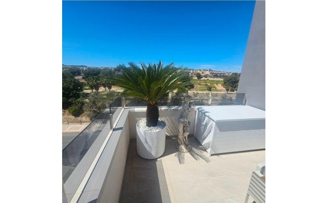 Resale - Penthouse -
Orihuela Costa - Los Almendros-la Florida
