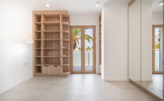Resale - Villa -
Orihuela Costa - Cabo Roig