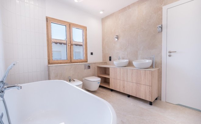 Resale - Villa -
Orihuela Costa - Cabo Roig