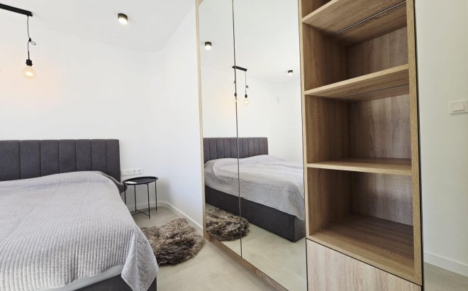 Resale - Villa -
Orihuela Costa - Cabo Roig