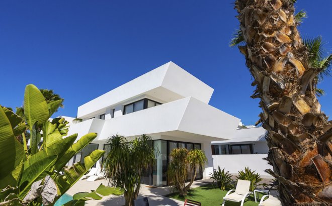 Resale - Villa -
Ciudad Quesada - Costa Blanca