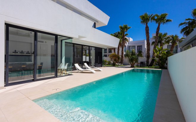 Resale - Villa -
Ciudad Quesada - Costa Blanca