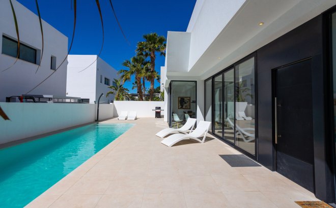 Resale - Villa -
Ciudad Quesada - Costa Blanca