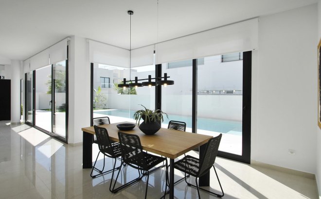 Resale - Villa -
Ciudad Quesada - Costa Blanca