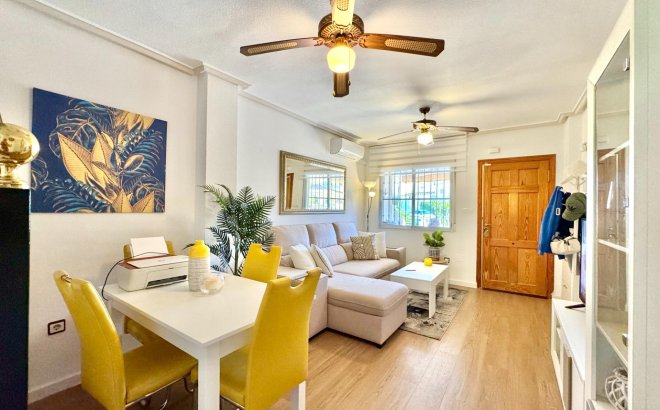 Resale - Town House -
Orihuela Costa - Las Filipinas