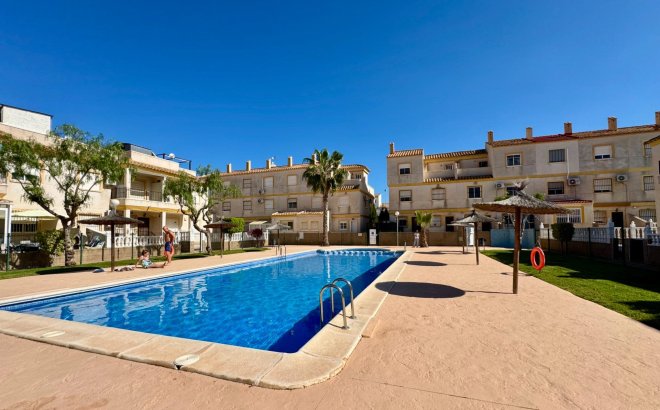 Resale - Town House -
Orihuela Costa - Las Filipinas