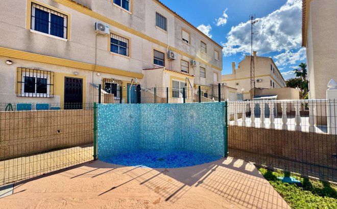 Resale - Town House -
Orihuela Costa - Las Filipinas
