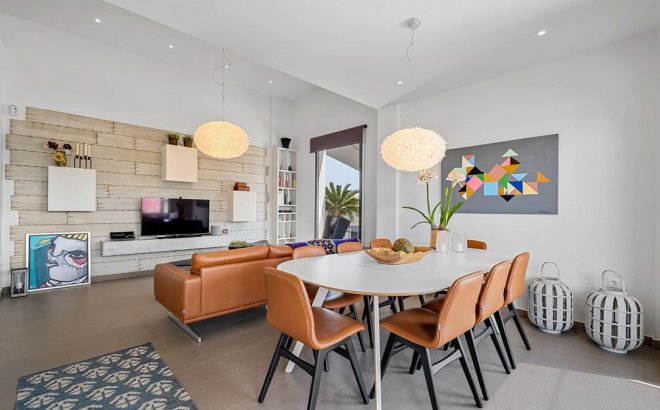Resale - Villa -
Ciudad Quesada - Costa Blanca