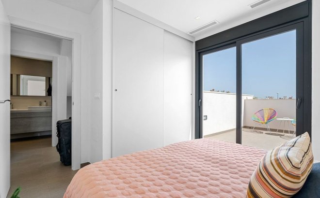 Resale - Villa -
Ciudad Quesada - Costa Blanca