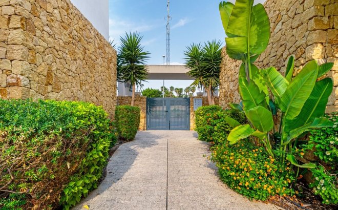 Resale - Villa -
Ciudad Quesada - Costa Blanca