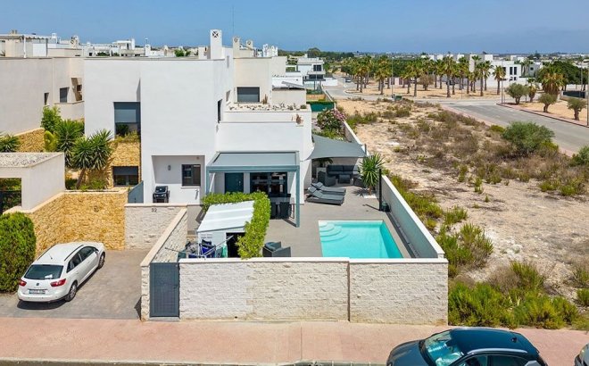 Resale - Villa -
Ciudad Quesada - Costa Blanca