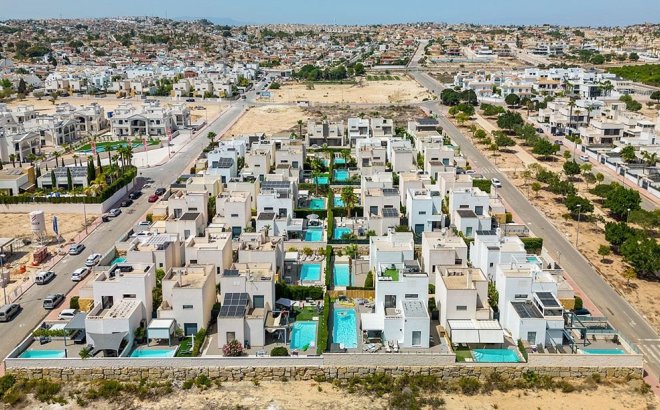 Resale - Villa -
Ciudad Quesada - Costa Blanca