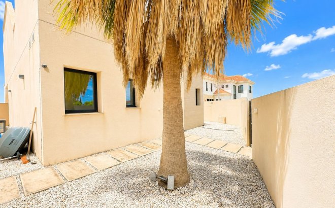 Resale - Villa -
Benijofar - Costa Blanca