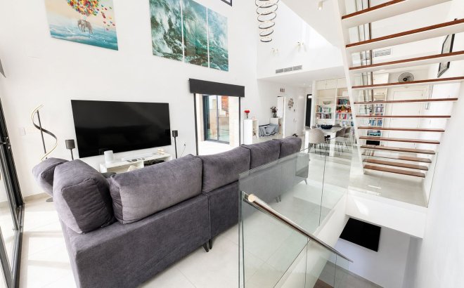 Resale - Villa -
Benijofar - Costa Blanca