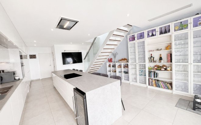 Resale - Villa -
Benijofar - Costa Blanca