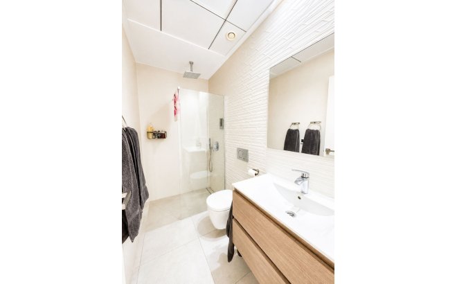 Resale - Villa -
Benijofar - Costa Blanca