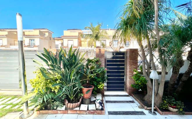 Resale - Town House -
Torre de la Horadada - Costa Blanca