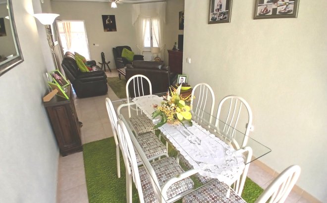 Resale - Villa -
Villamartin - Costa Blanca